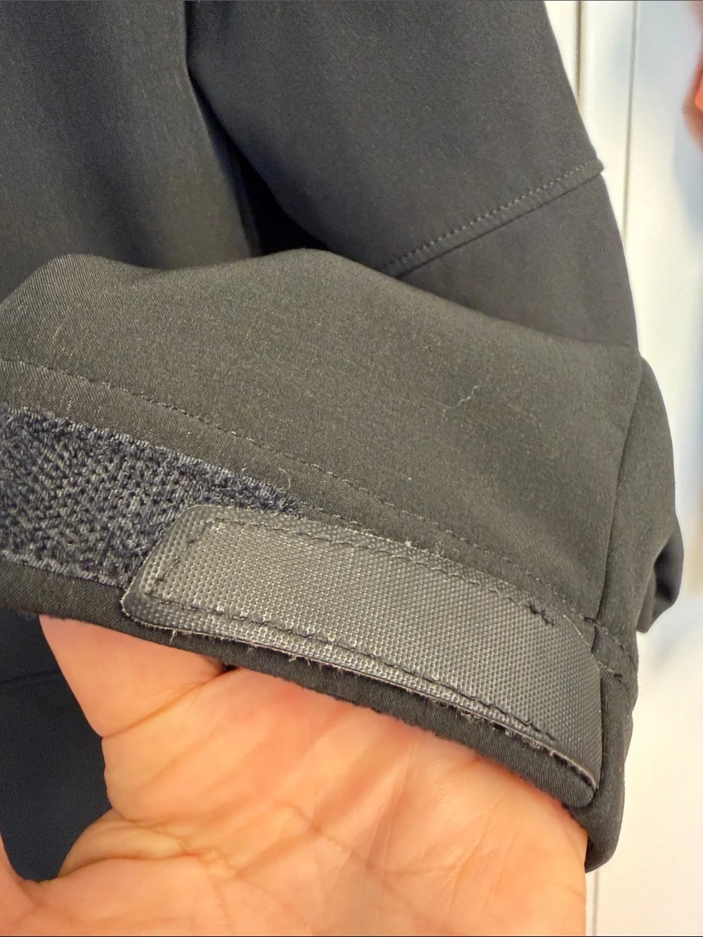 Patagonia Men's Two-Tone Black and Gray Softshell Jacket